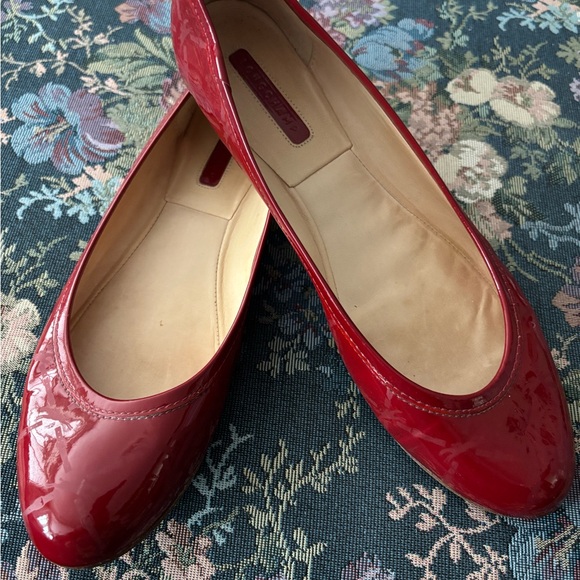 LONGCHAMP Ladies Lipstick Red Patent Leather Ballet Flats Size 38.5 US 7.5 - Picture 13 of 16